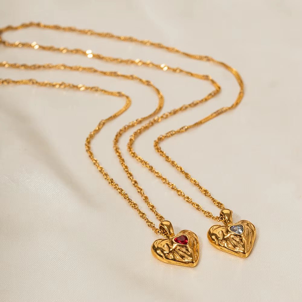 Amor Gold Heart Necklace - ILLUSIVE JEWELS USA