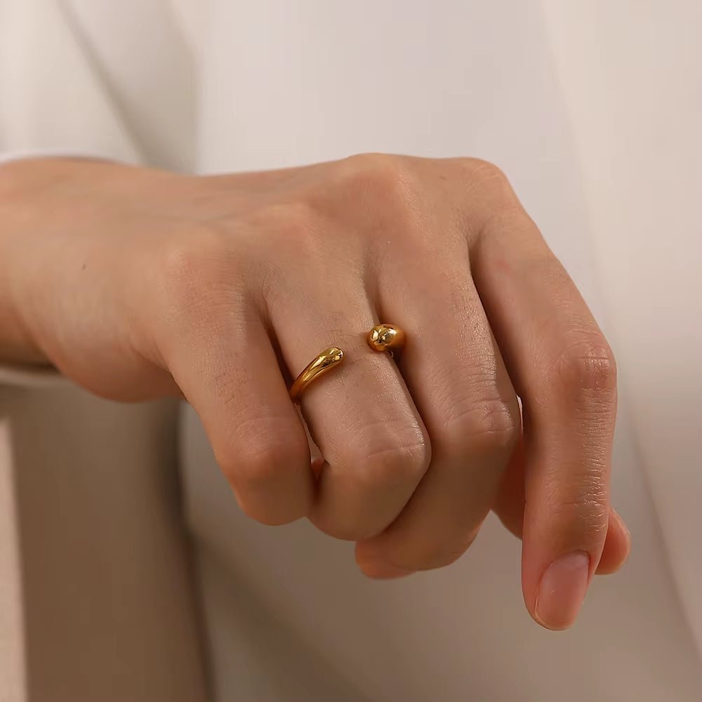 Clea Gold Open Ring - ILLUSIVE JEWELS USA